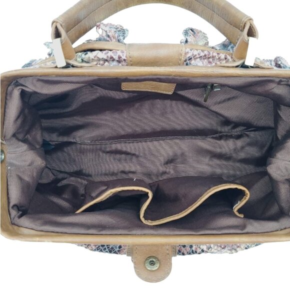 Rare Hard‎ to  Find Vintage Jessica Simpson faux python purse. Great condition - Picture 4 of 14